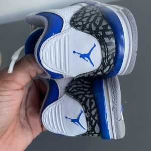 9c Toddler boys Jordan Retro 3, good condition see pictures for more details